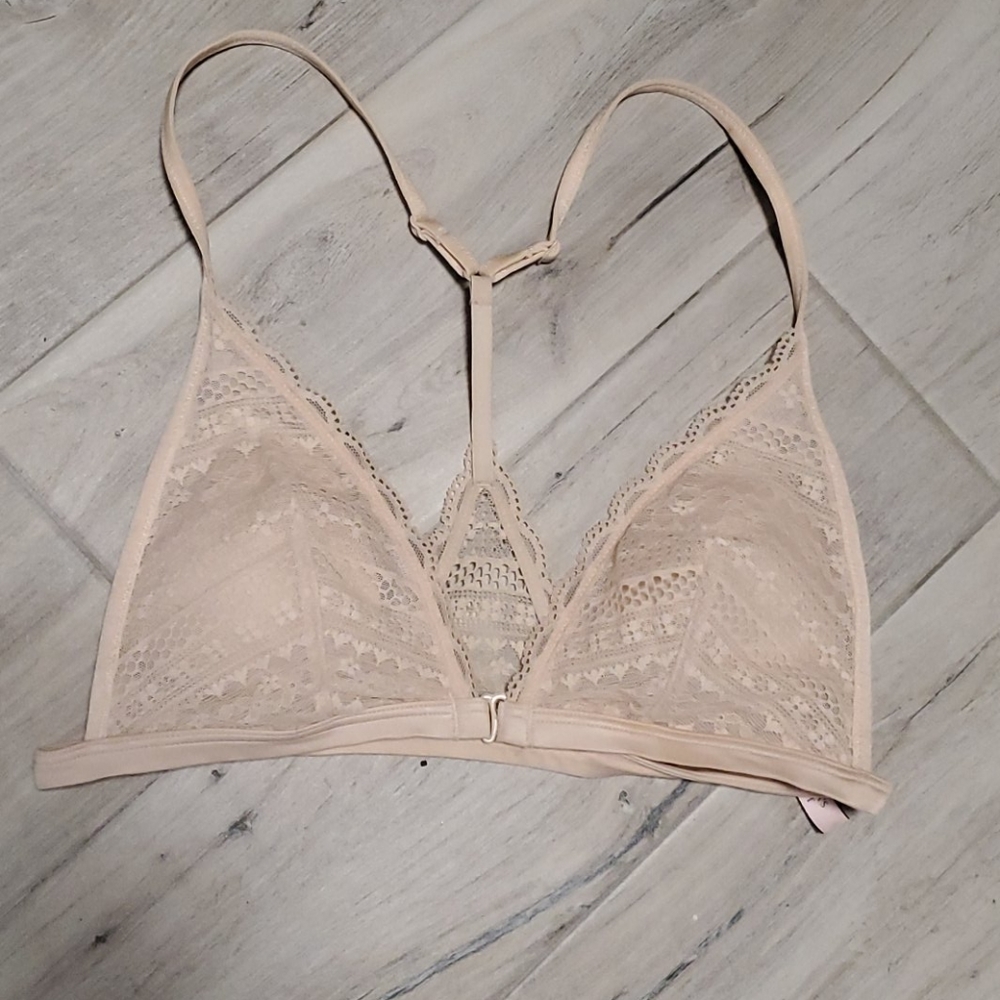 Victoria Secrets Laced T Strapped Bralette